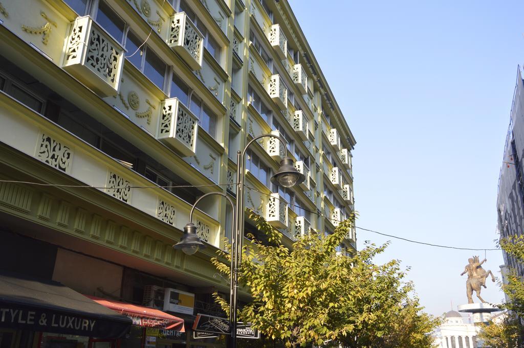 Hotel Square Skopje Luaran gambar